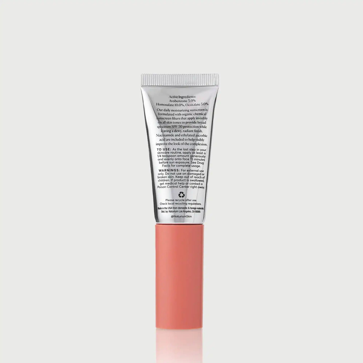 dew-glow-moisturizer-spf-50-travel-size-e4 NATR-10157_Dew-Glow-Moisturizer-SPF-50-Mini_back_capon_bonebkgd_d7cb9bbb-e294-42e2-8d5a-28c73c09b5b5.webp