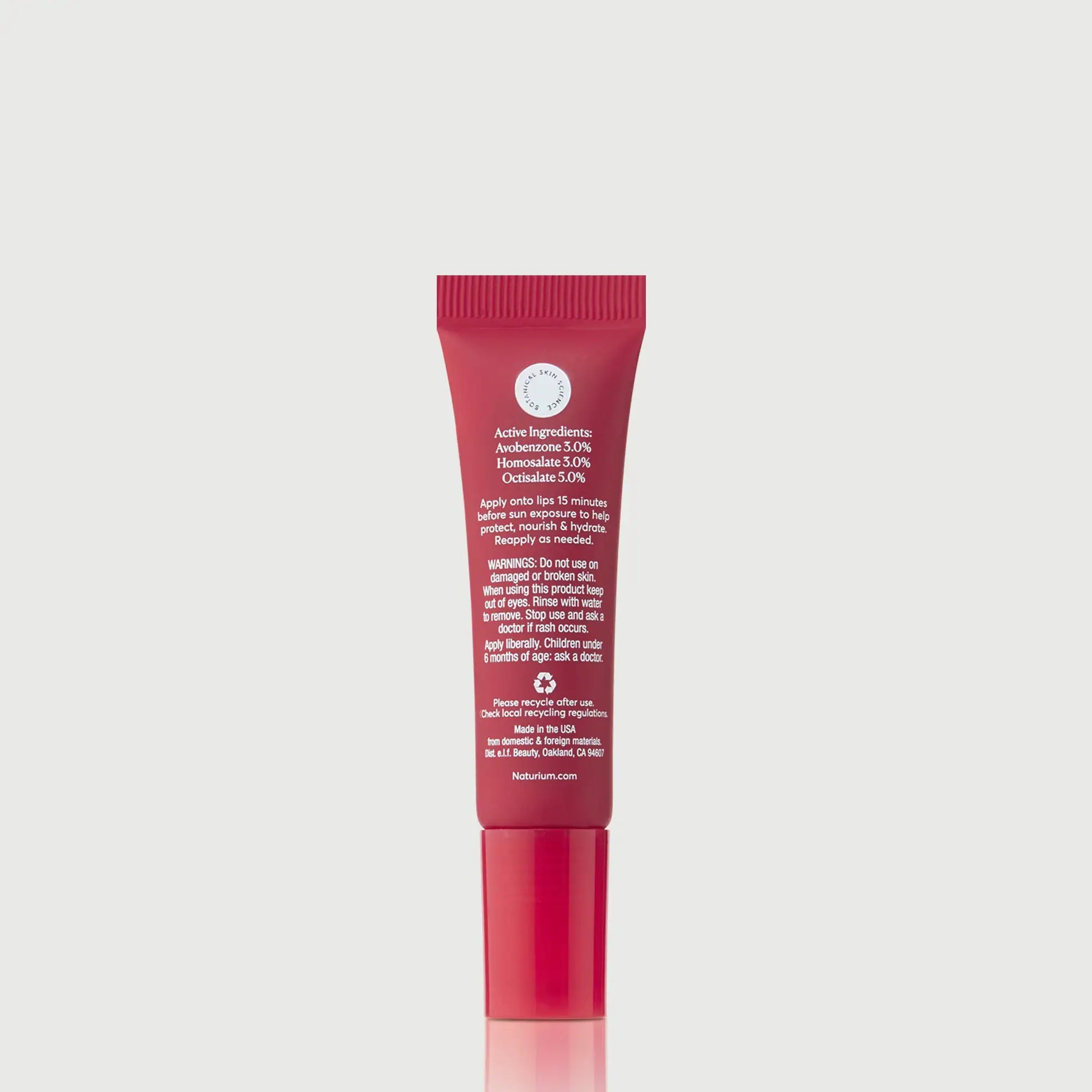phyto-glow-lip-balm-spf-45-oasis-t1 NATR-10125_PhytoGlow_SPF_Oasis_primary_capon_back_bonebkgd_1.webp