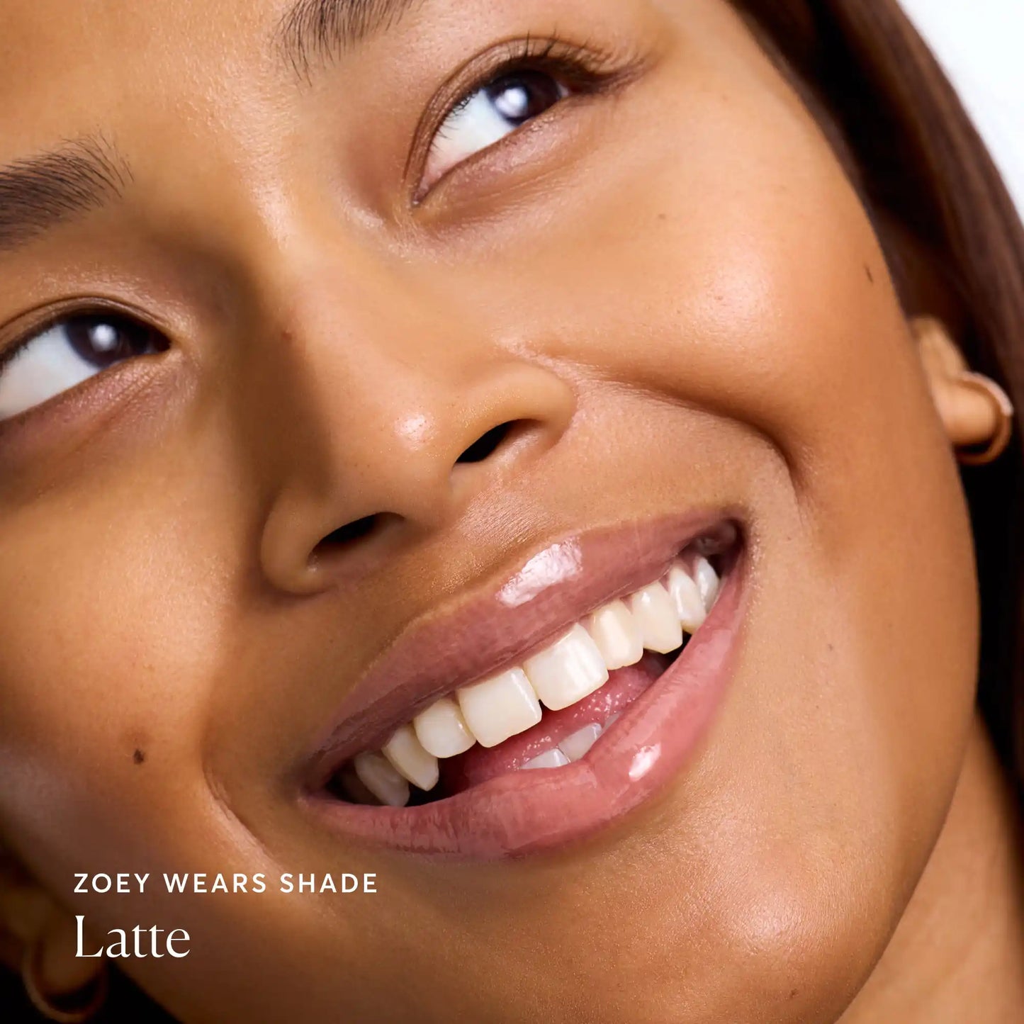phyto-glow-lip-balm-latte-s1 NATR-60110-Alt-Images-Phyto-Glow-Lip-Balm-Latte-04.webp
